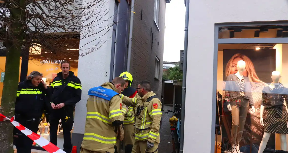 Drukke winkelstraat afgesloten wegens gaslucht - Foto 3