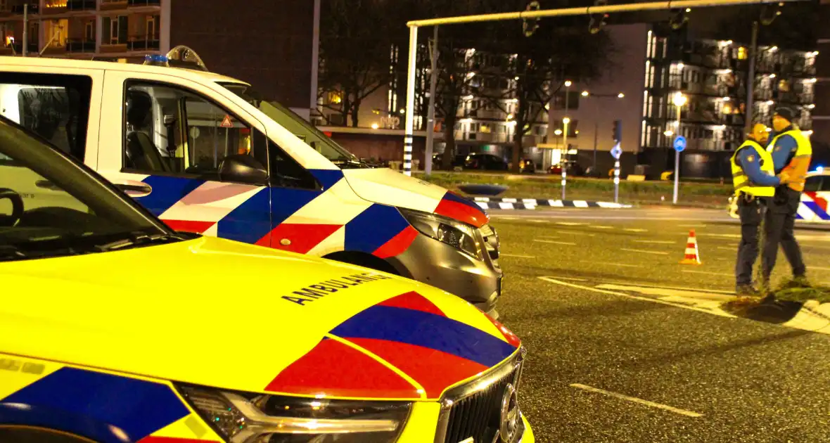 Meerdere gewonden bij ernstige botsing tussen auto en tram - Foto 3