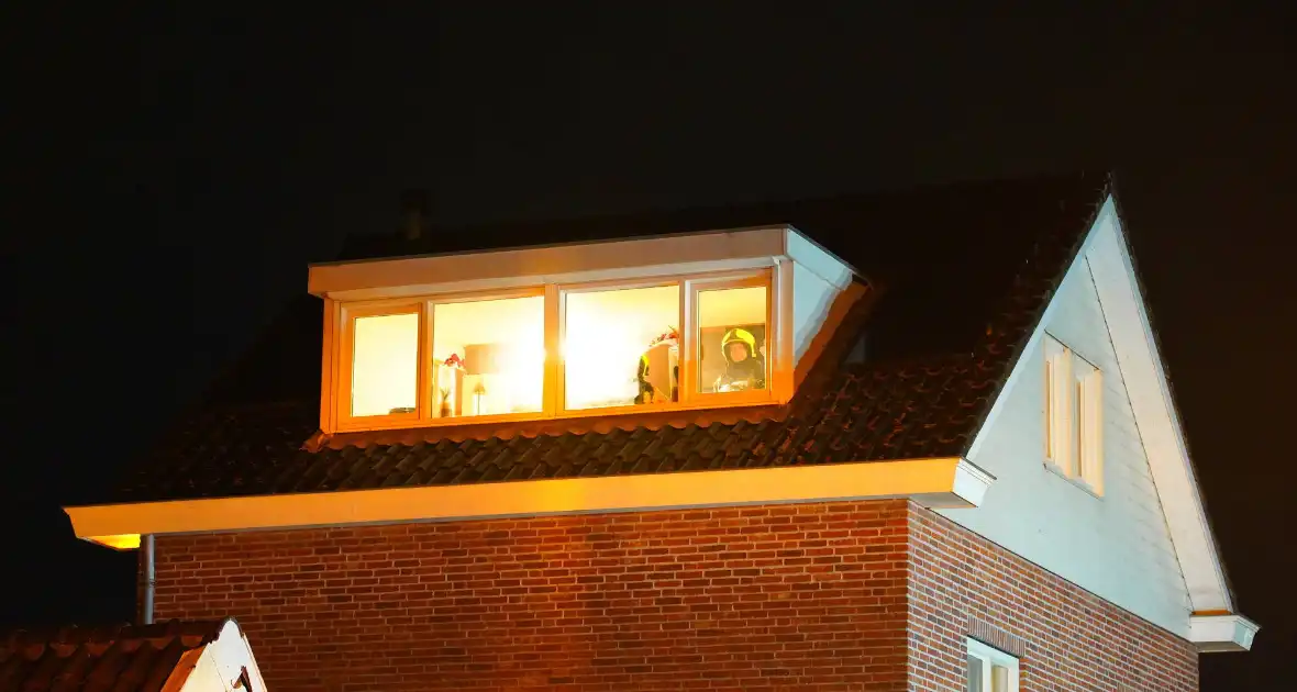 Schoorsteenbrand in vrijstaande woning - Foto 2