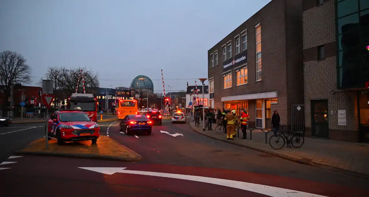 Brandweer onderzoekt gaslucht in reisbureau - Foto 2