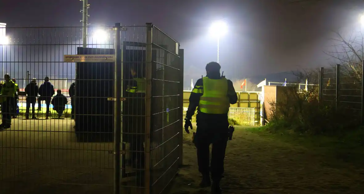 Ongeregeldheden tijdens KNVB bekerwedstrijd tussen Quick Boys en Fortuna Sittard - Foto 1