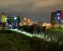 Automobilist belandt in de berm