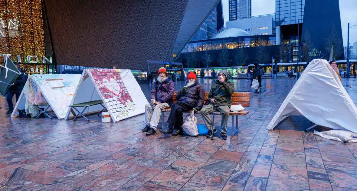 Demonstratie voor stoeptegel Benjamin - Foto 15