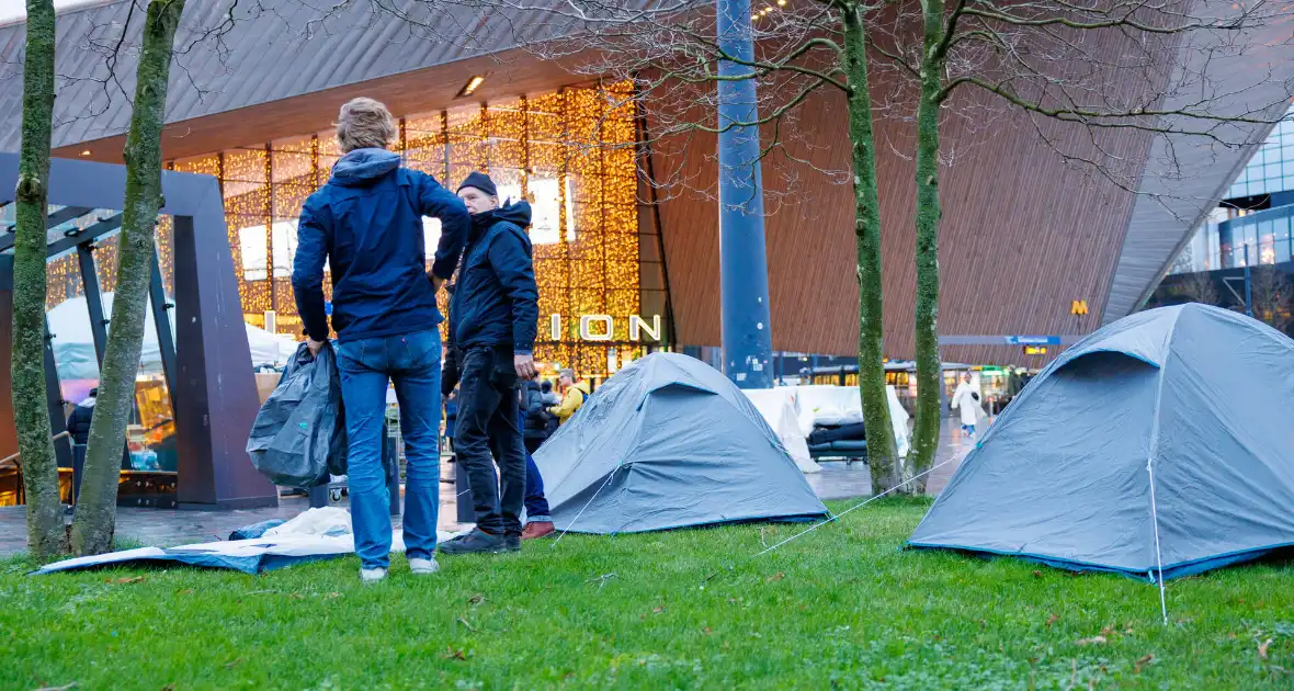 Demonstratie voor stoeptegel Benjamin - Foto 4