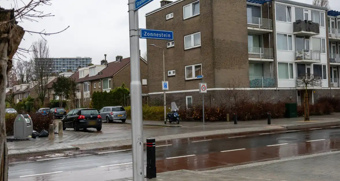 87-jarige vrouw op klaarlichte dag beroofd van sieraden