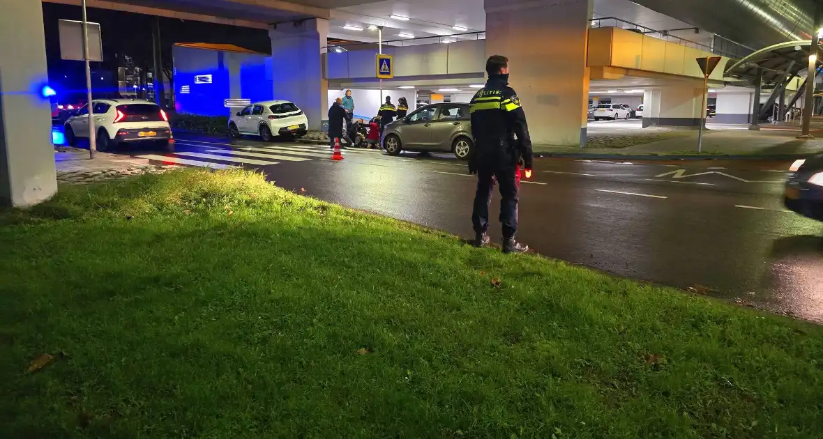 Voetganger aangereden door automobilist op oversteekplaats - Foto 2