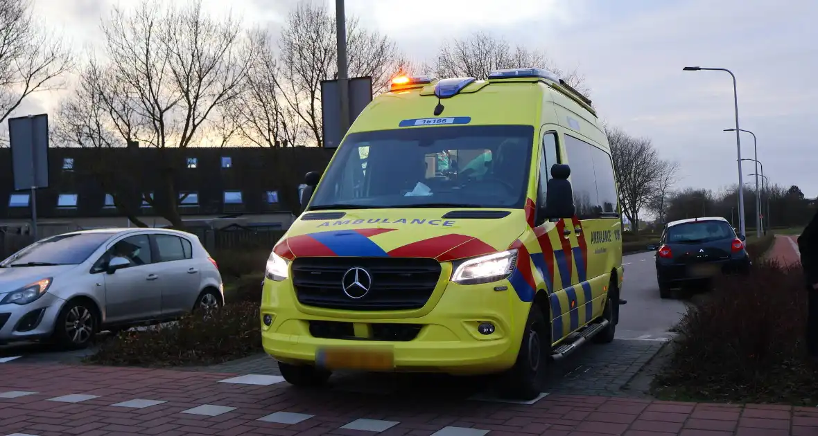 Fietsster gewond bij aanrijding op oversteekplaats - Foto 4