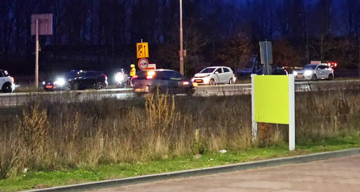 Politie houdt alcoholcontrole op rotonde