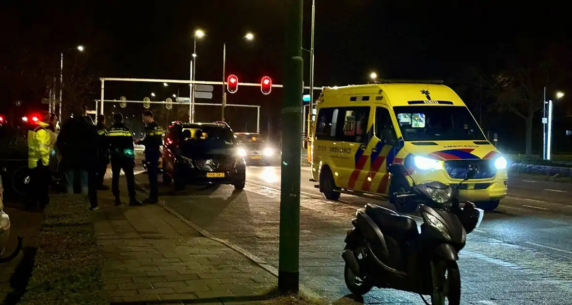 Scooterrijder komt in botsing met fietser