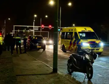 Scooterrijder komt in botsing met fietser