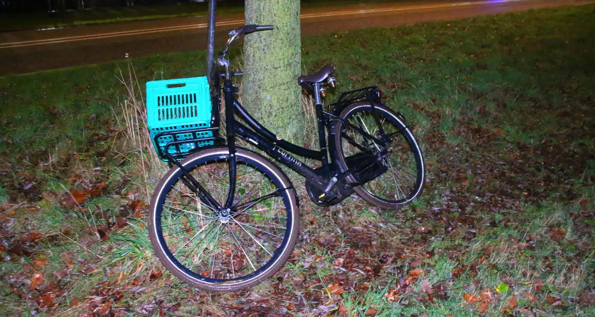 Fietser belandt in sloot langs de provincialeweg - Foto 3