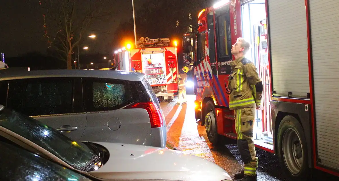 Uitslaande brand verwoest flatwoning - Foto 1