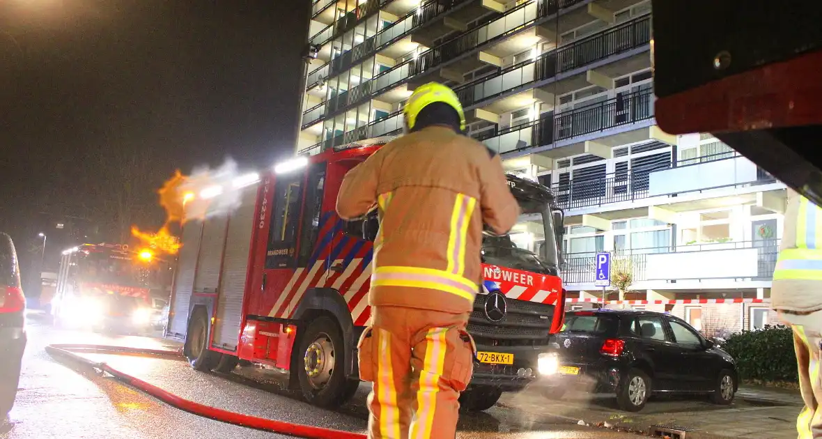 Uitslaande brand verwoest flatwoning - Foto 7