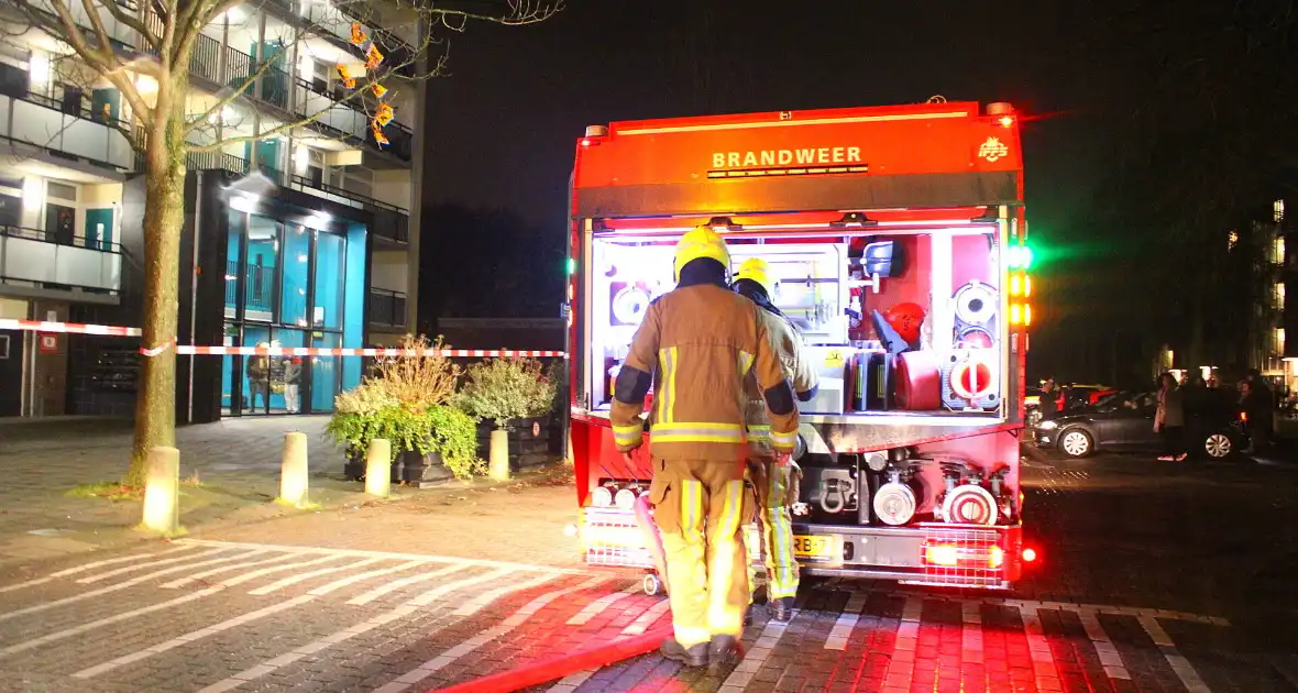 Uitslaande brand verwoest flatwoning - Foto 9