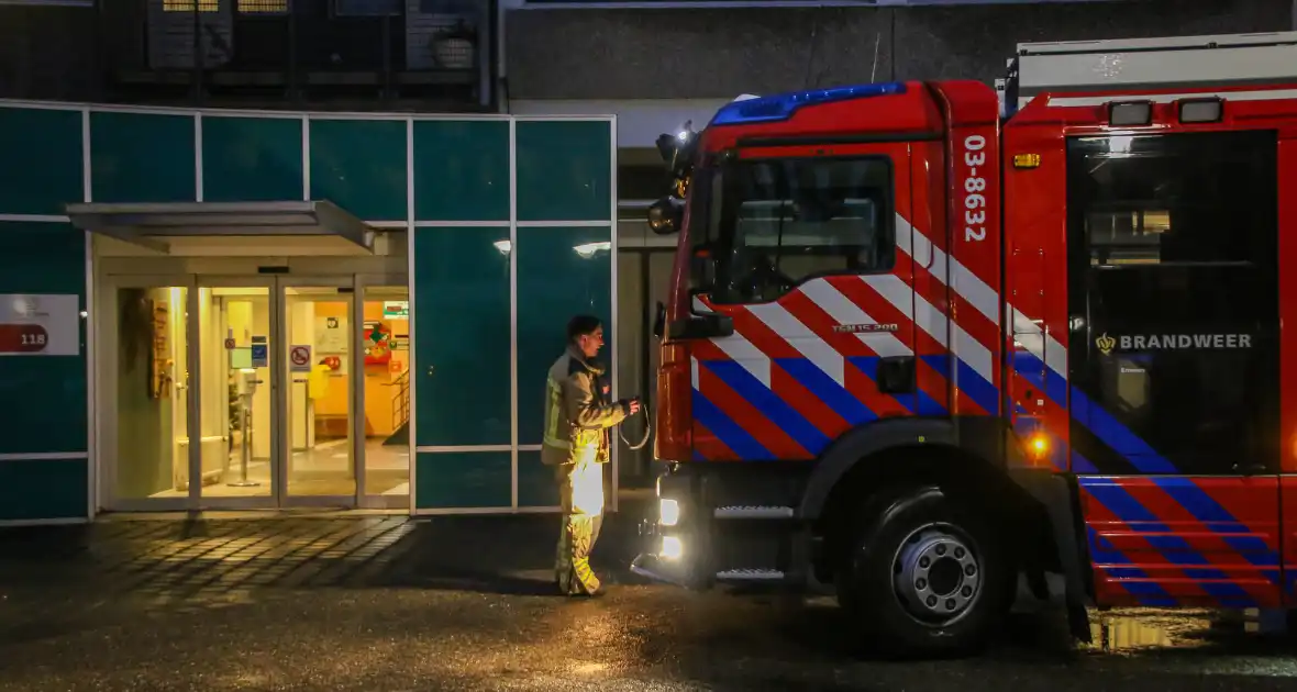 Brandweer bevrijdt persoon uit rollator - Foto 1