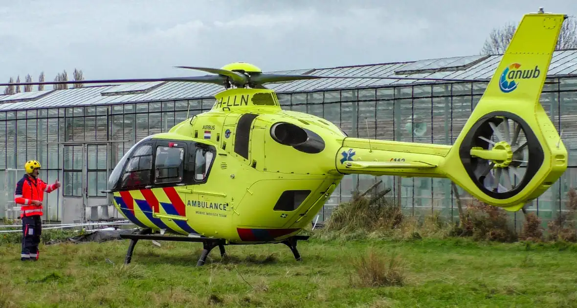 Spoedtransport na complicaties bij bevalling - Foto 4