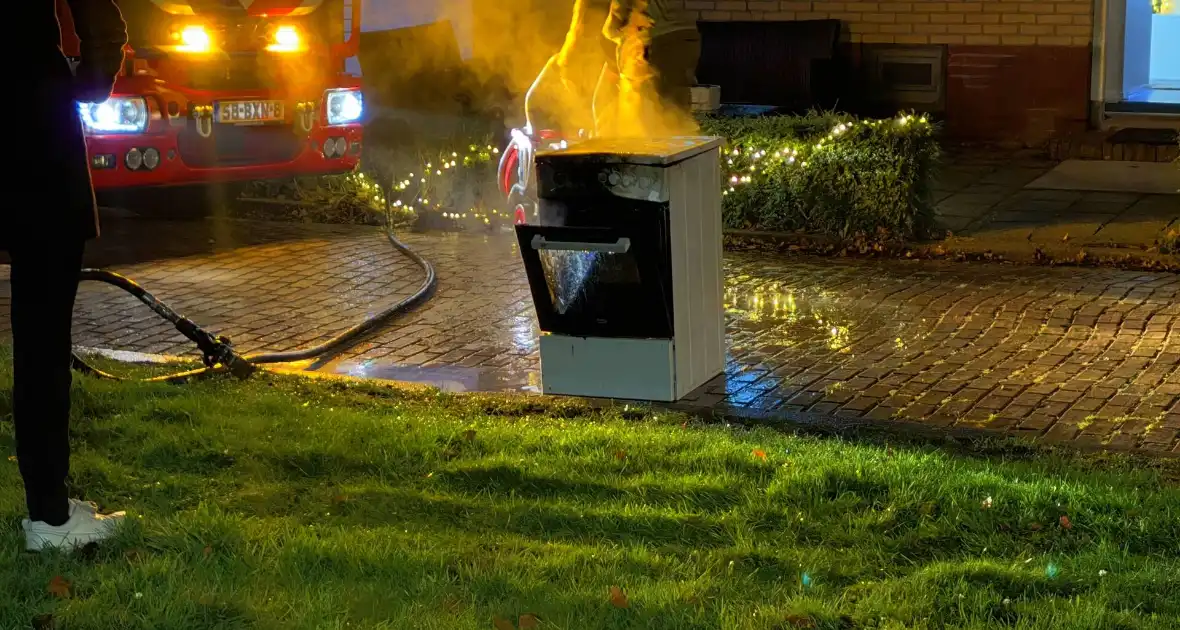 Woning vol rook door brandende oven - Foto 4