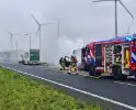 Bestelbus van visboer brand volledig