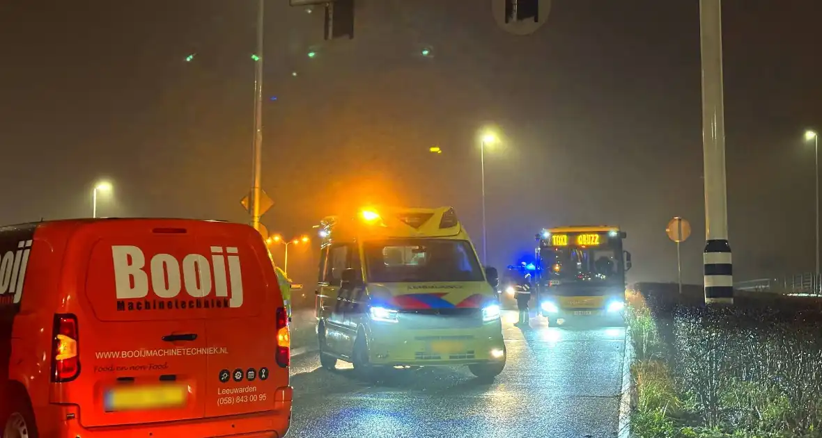 Flinke schade bij frontale aanrijding - Foto 1