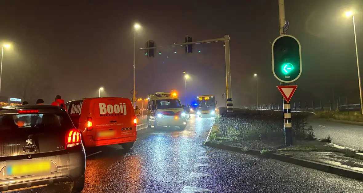 Flinke schade bij frontale aanrijding - Foto 2