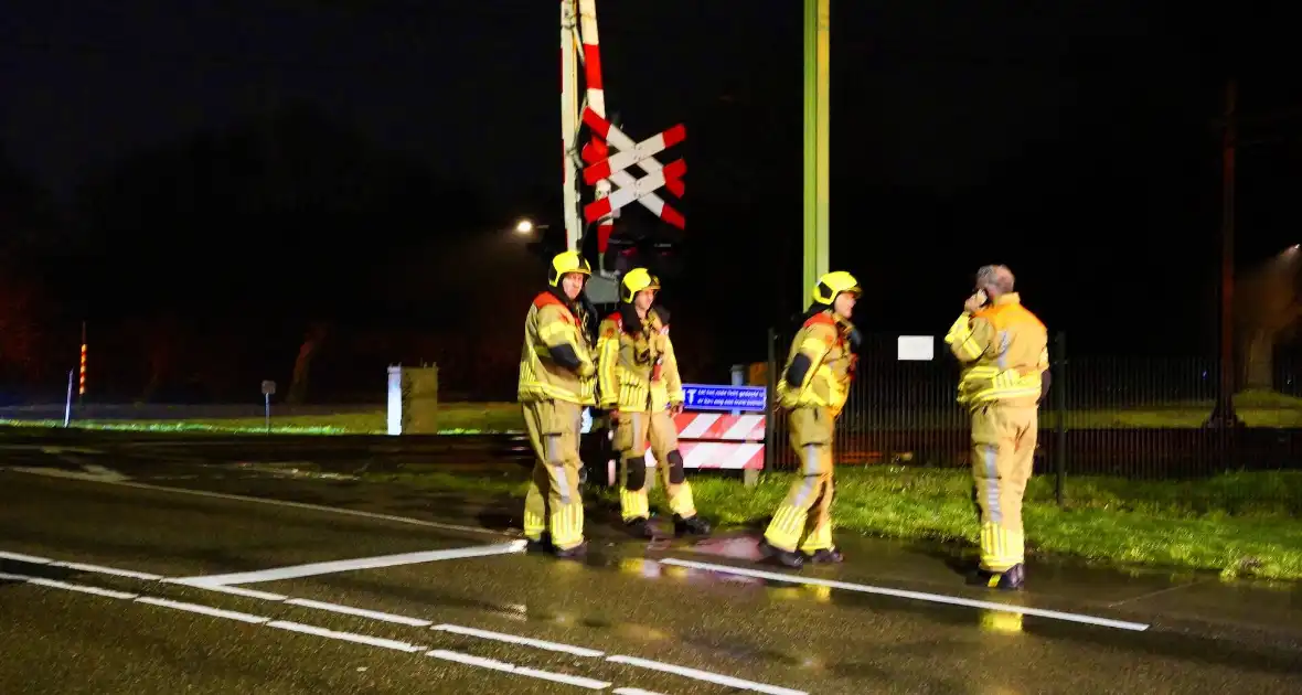 Hulpdiensten opgeroepen nadat vogel tegen trein vliegt - Foto 4