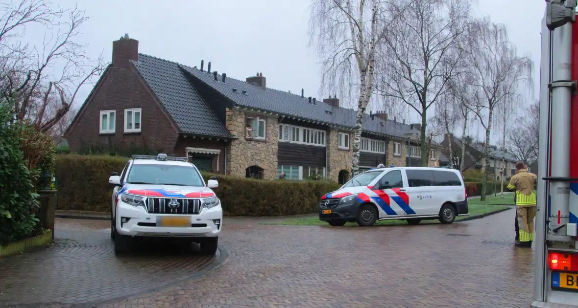 Traplift defect, vrouw boven vast in woning - Foto 4