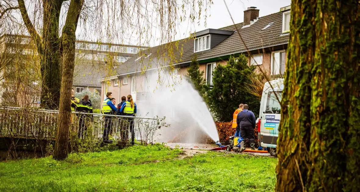 Huis uit op 1e kerstdag vanwege gas- en waterlekkage - Foto 3