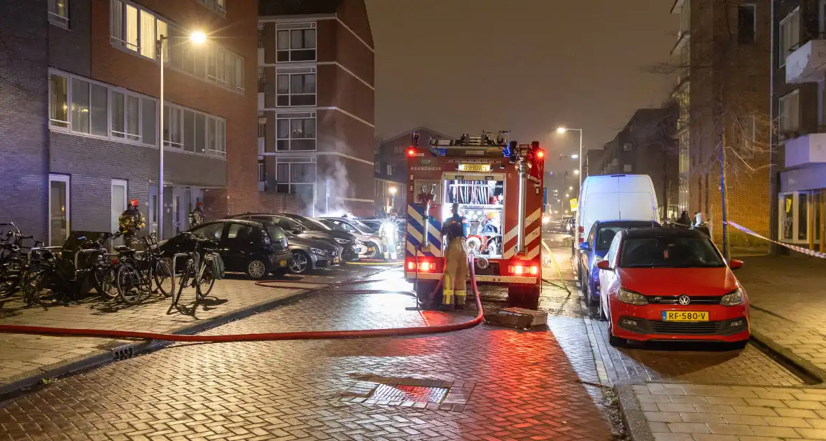 Taxi verwoest door brand - Foto 1