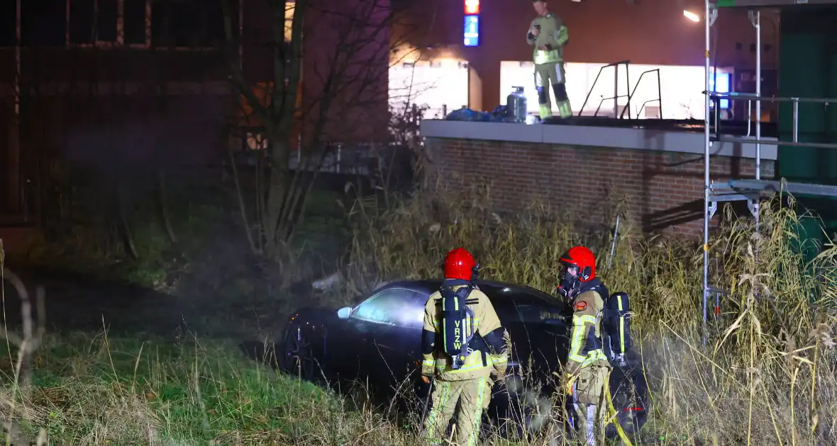 Porsche Taycan vermoedelijk in brand gestoken - Foto 11