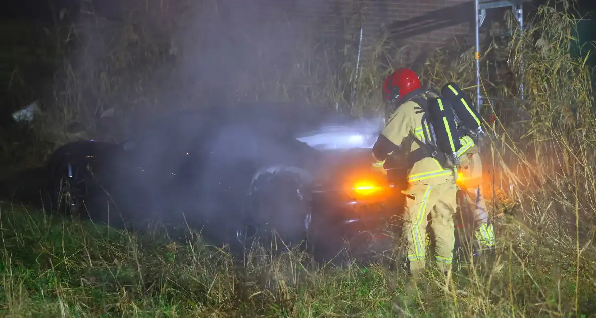 Porsche Taycan vermoedelijk in brand gestoken - Foto 2