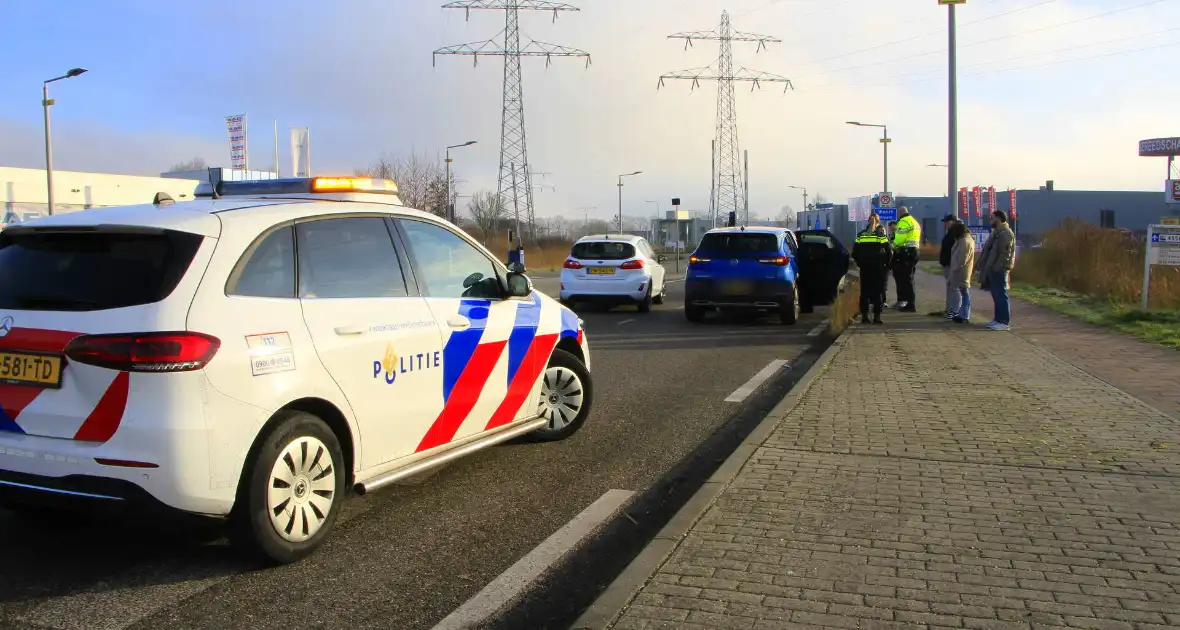 Kind betrokken bij aanrijding - Foto 3