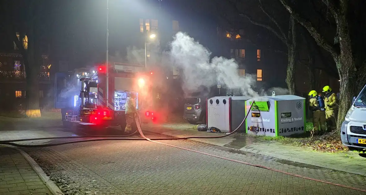 Opnieuw brand in kledingcontainer, politie start onderzoek