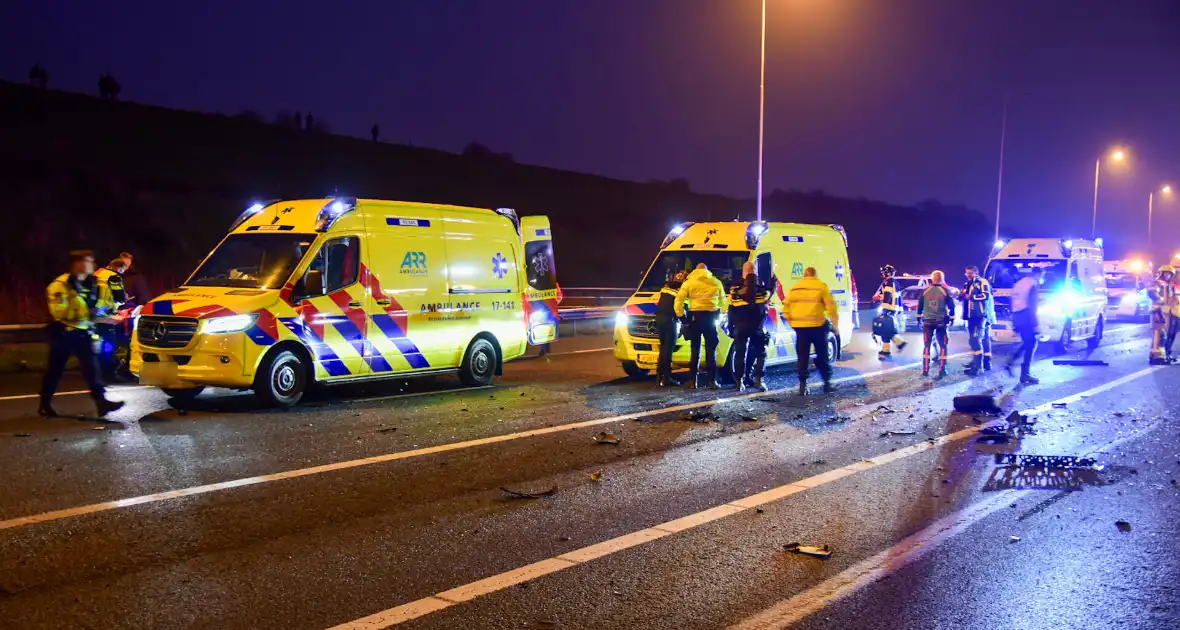 Meerdere traumateams ingezet voor ernstig ongeval - Foto 5