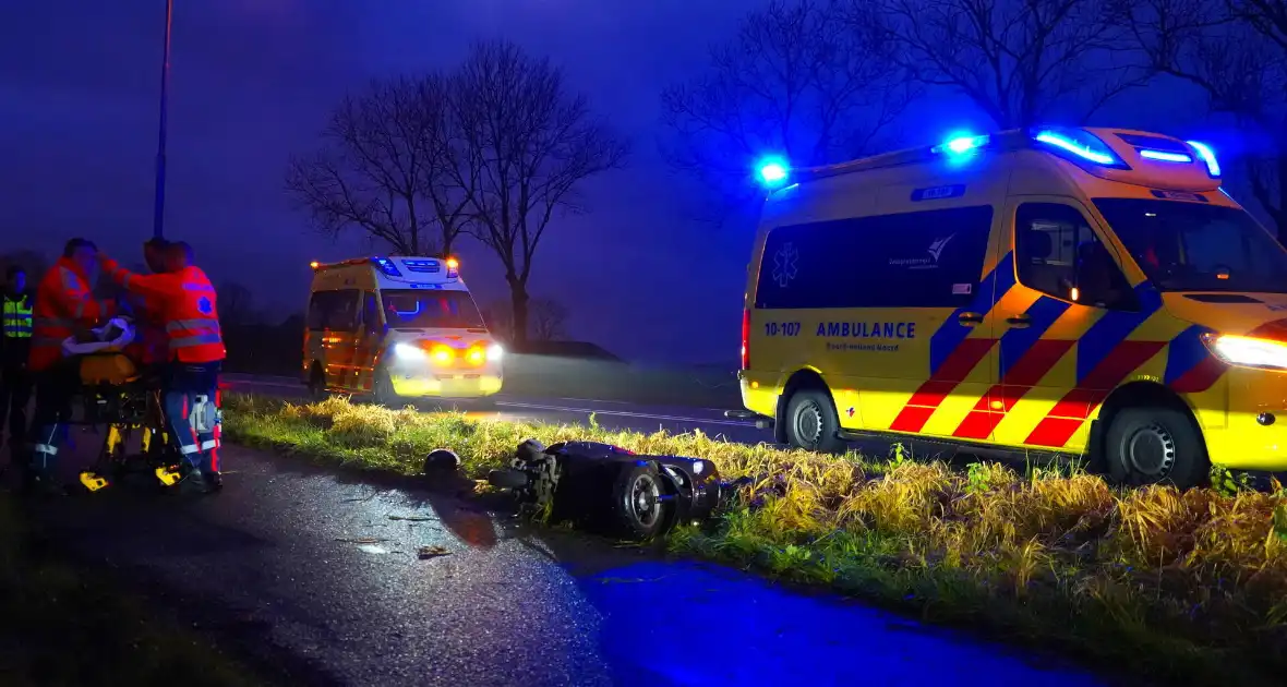 Scooterrijder zwaargewond na harde val - Foto 5