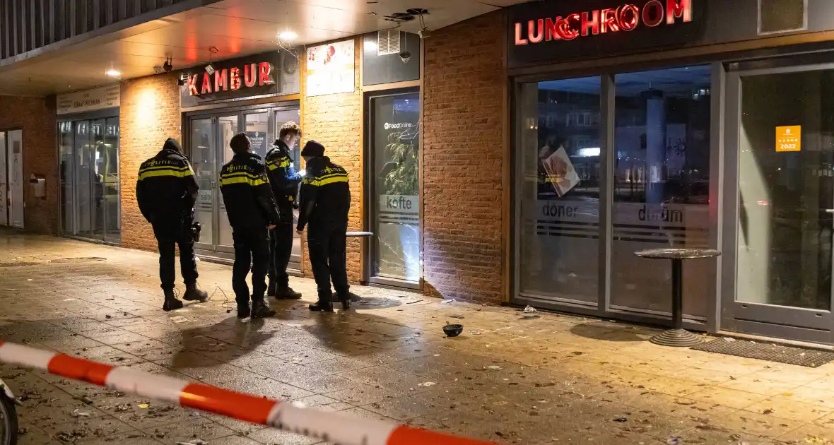 Explosie bij snackbar Kambur - Foto 7