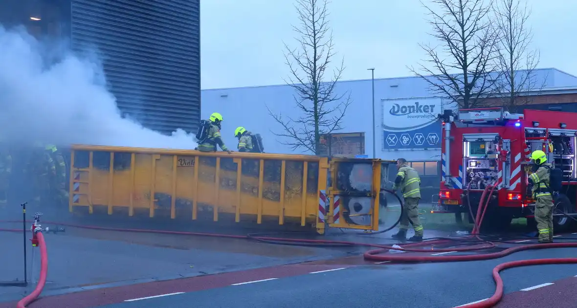 Flinke brand bij isolatiebedrijf