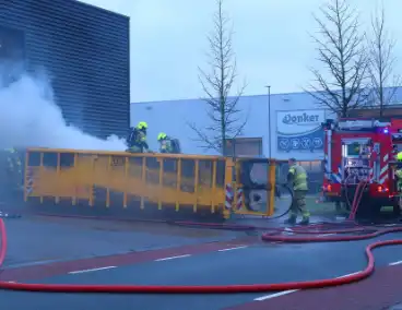 Flinke brand bij isolatiebedrijf