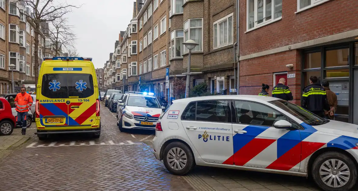 Politie groots ingezet voor melding steekpartij