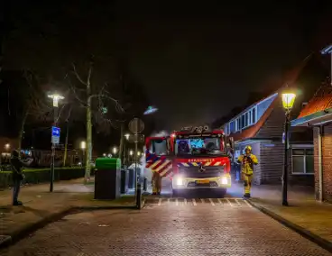 Brandweer laat ondergrondse container vollopen