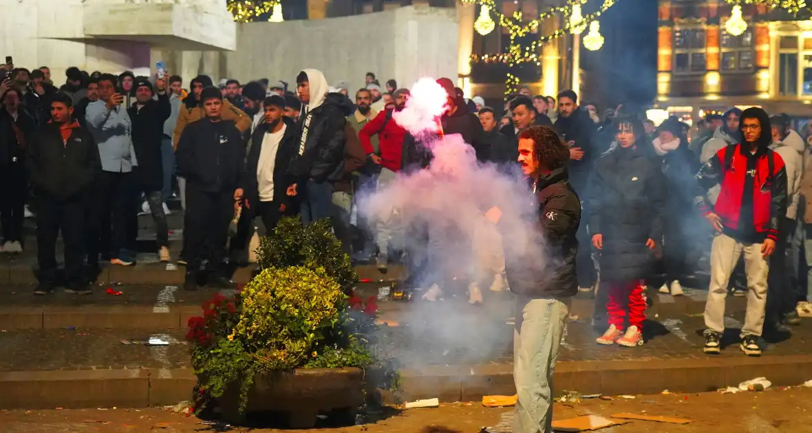 Massale politie-inzet wegens enorme drukte - Foto 12