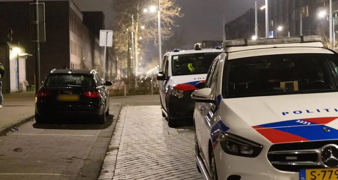 Onderzoek naar brandend object bij woning - Foto 4