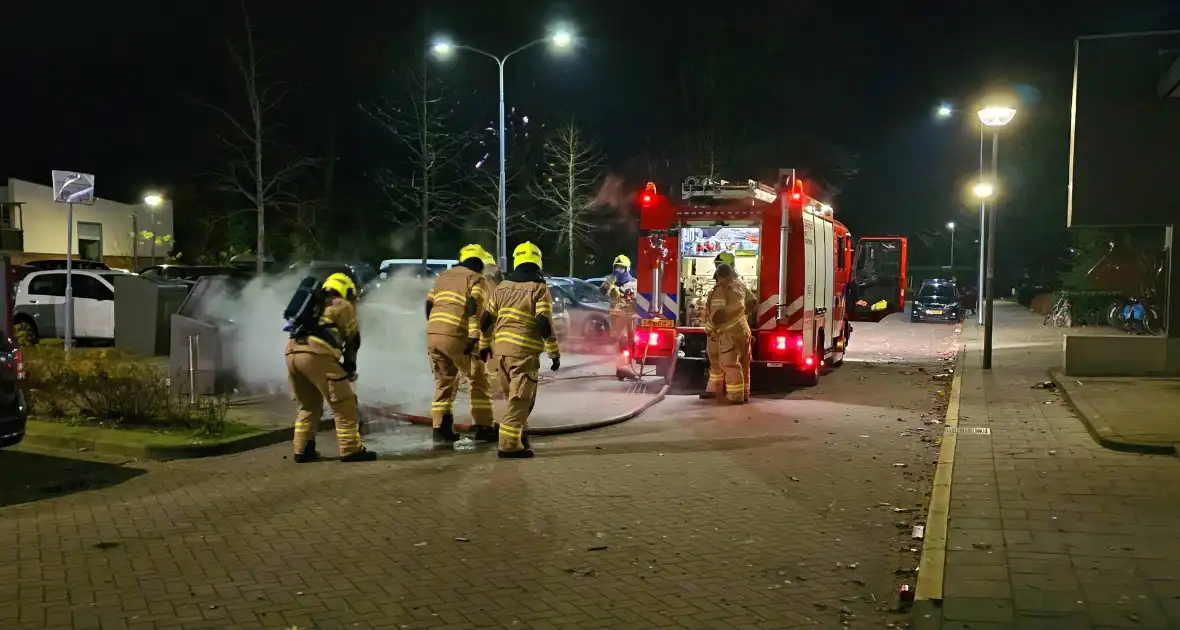 Opnieuw brandende vuilcontainer - Foto 1