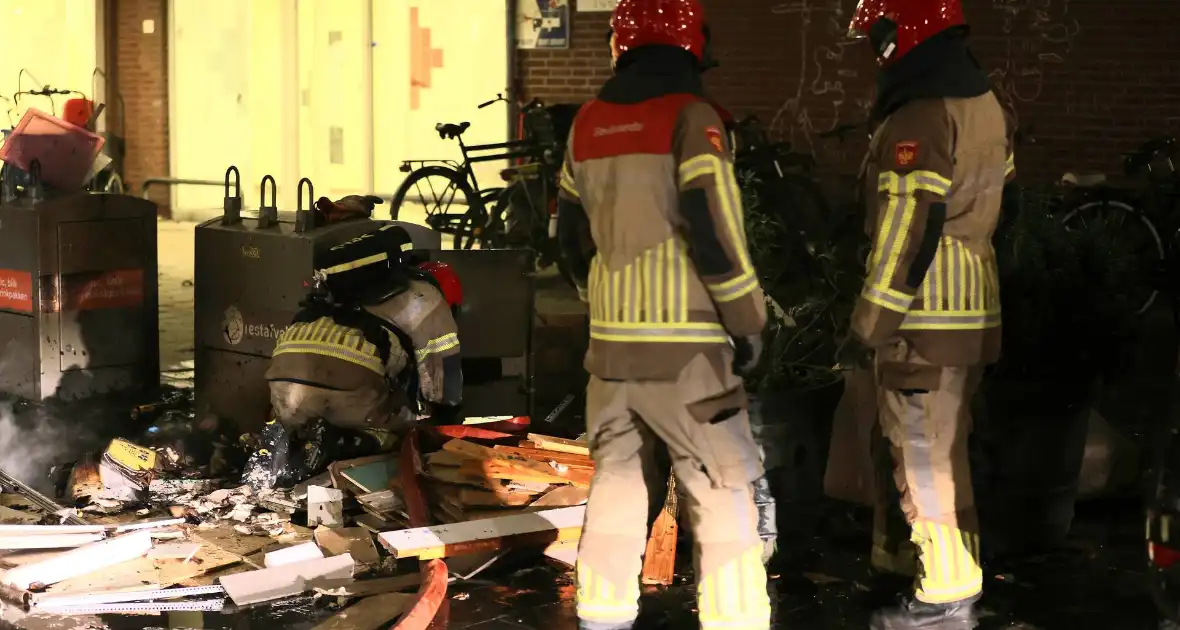 Brandweer ingezet voor brandend afval - Foto 3