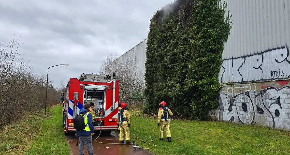 Begroeiing tegen pand in brand - Foto 2