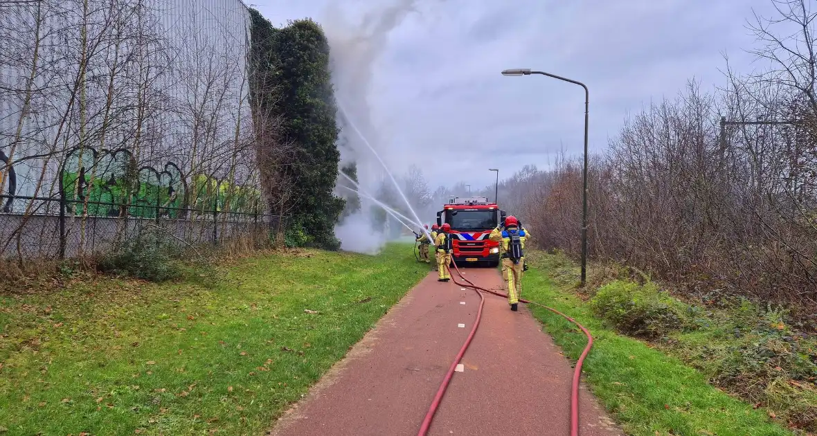 Begroeiing tegen pand in brand - Foto 7