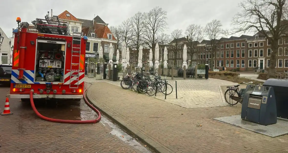 Brandweer ook op nieuwjaarsmiddag bezig met containerbrand