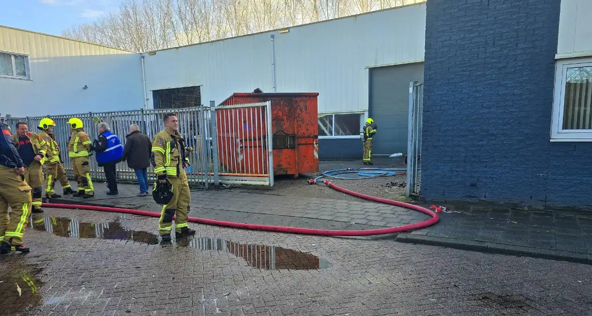 Rookontwikkeling leidt tot grote brand - Foto 1