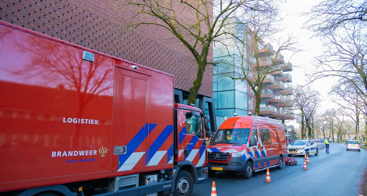 Zwembad ontruimd om sterke chloorlucht - Foto 6