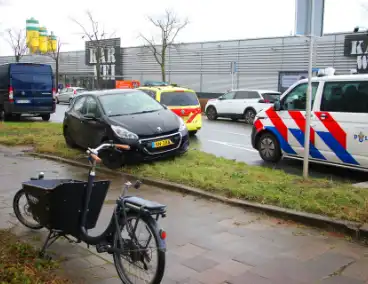 Personenwagen en bakfiets betrokken bij ongeval