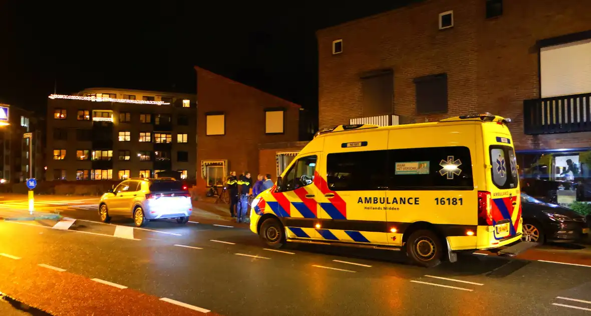 Voetganger gewond bij botsing met autospiegel - Foto 8